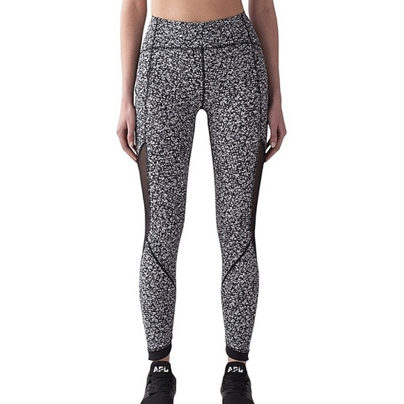 Lululemon Sole Training 7/8 Tight Sheer Mesh Panel Daisy Dust Alpine Black‎ - Picture 4 of 15